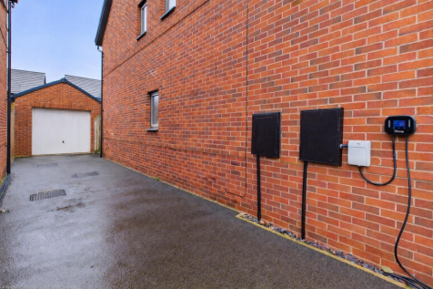 Detached Brick &amp; Tile Built Garage