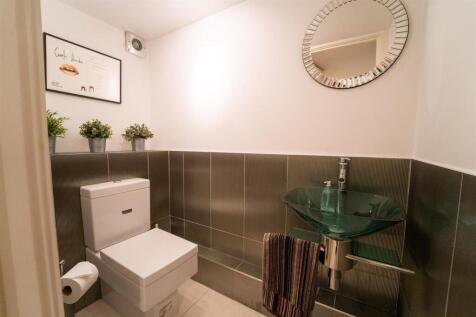 6 bed, 2 bath Semi-Detached in Manchester - Photo 20