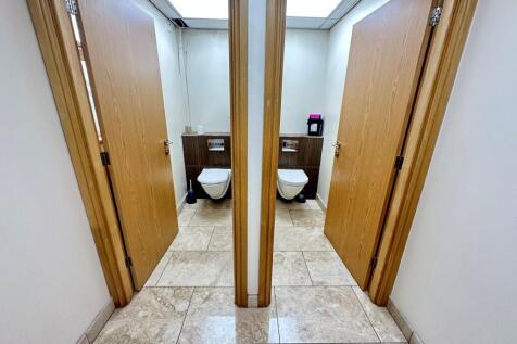 Office to rent Image 10