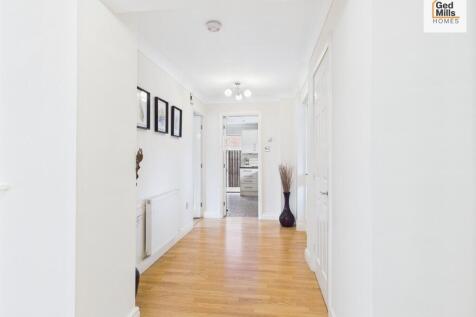 CAM04261G0-PR0077...