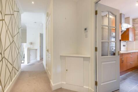 57329_SymeCrescent_0