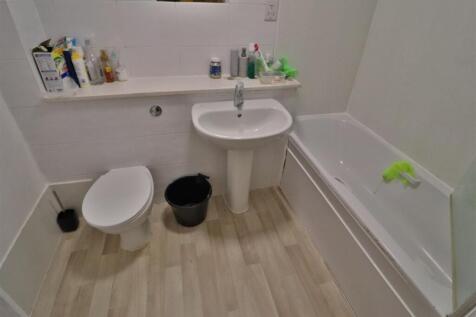 BATHROOM/W.C