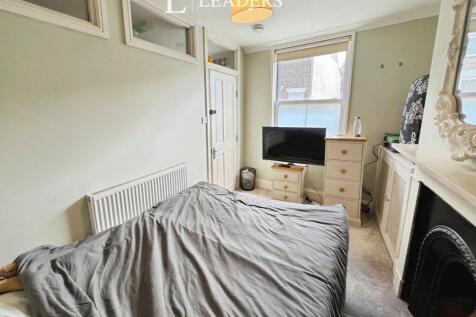 Bishops Road, Bury St. Edmunds, IP33 photo 3