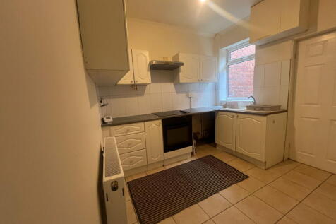 Pond Street, Barnsley, S70 1NE photo 3