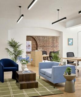 Arlington Street 4_navy chair.jpg