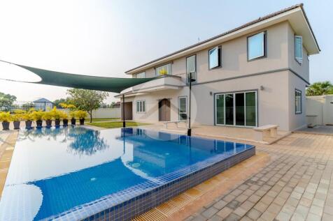 3 Bedroom Modern Villa For Sale - Sangkat Siem Reap, Siem Reap