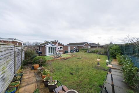 12 St Peters Drive-2-022.JPG
