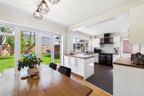 Diner / Kitchen
