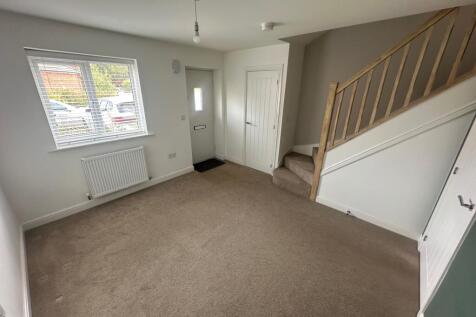 Cloverfield Drive, Warwick photo 3