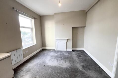 241 Wellington Rd, Heaviley, Stockport photo 3