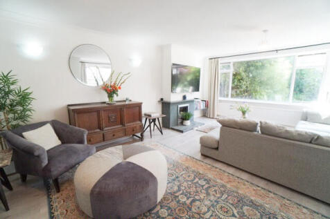Lounge 2 