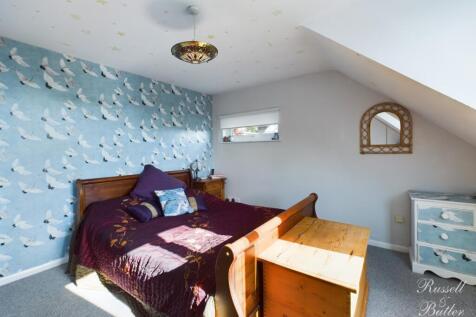 CAM02127G0-PR0207-STILL013