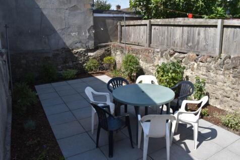 Patio - Angle 2