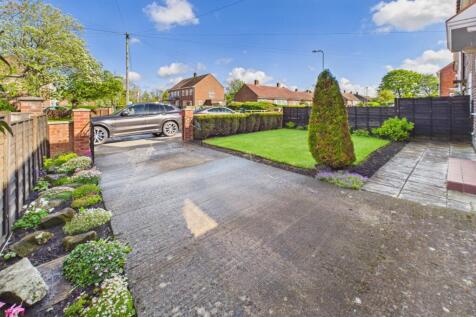 Front Garden/Drive