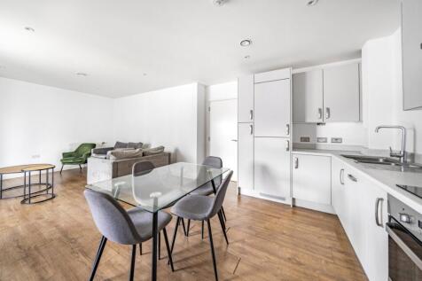 2-bed flat on 12-22 Pinner Road, Harrow, HA1, £2,000/mo