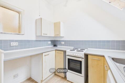 Kitchen &amp; Living area