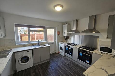27 Grosvenor Road, Leamington Spa photo 3