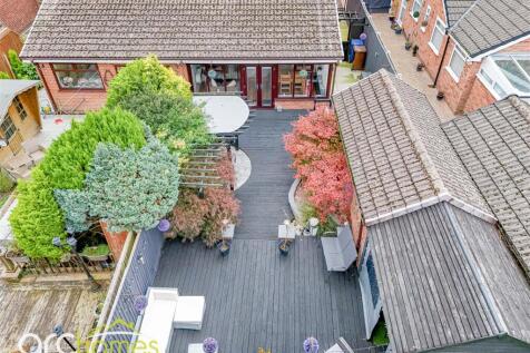 dji_fly_20251013_140222_0890_1760364543169_photo.j