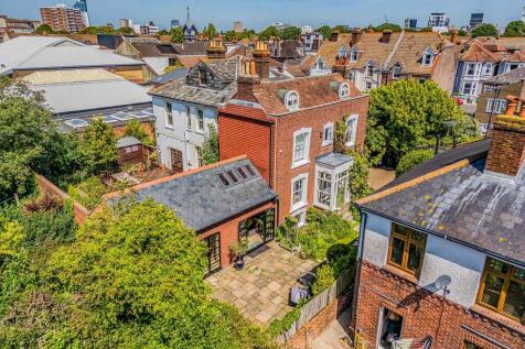 Windsor Lodge-Aer...