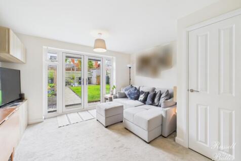 CAM02127G0-PR0292-STILL015