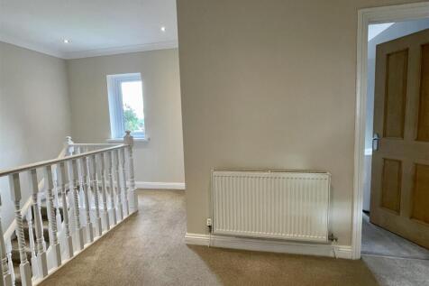 Second Floor Stairs and Galleried Landing