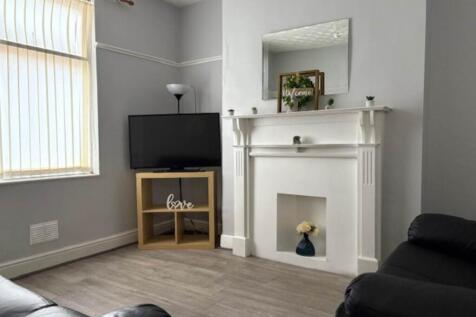 4 Bedroom House in L15 0HR
