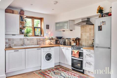 KITCHEN/DINER/SITTING ROOM