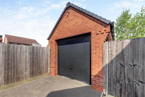 Stone Furlong Garage-2.jpg