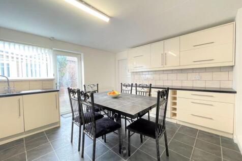 Waltham Place, Newcastle Upon Tyne photo 5