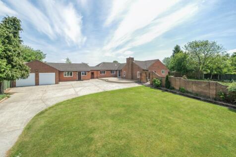 1295325-4-68248cf9b2069-ARW-1