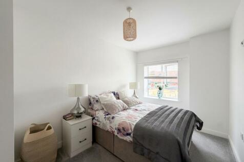 Emerson Way, Emersons Green, BS16 photo 5