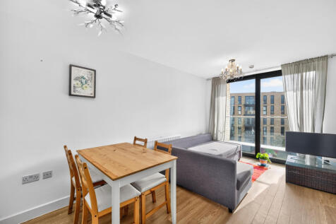 Reception/Kitchen