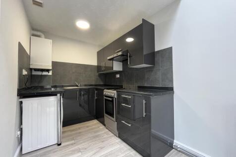 Delapre Court, Eye, Peterborough, PE6  photo 3