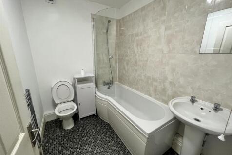 Waverley Road, Southsea photo 5
