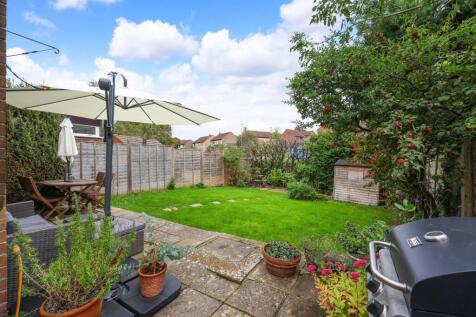 7 Niebull Close 29.JPG