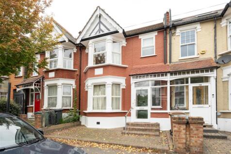 Beech Hall Road, E4