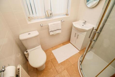 SHOWER ROOM/W.C.