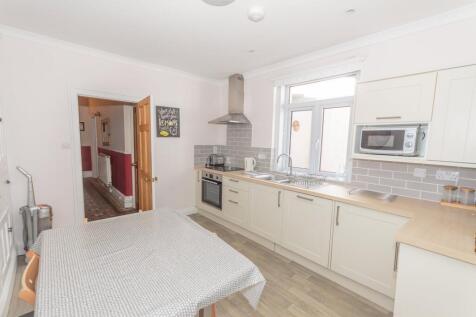 36 Beatrice Avenue photo 4