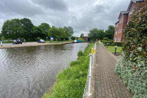 Outside/Surroundings