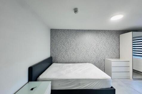 Flat 21 75 Chapli...