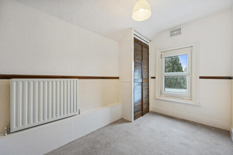 Click to visit Rightmove listing