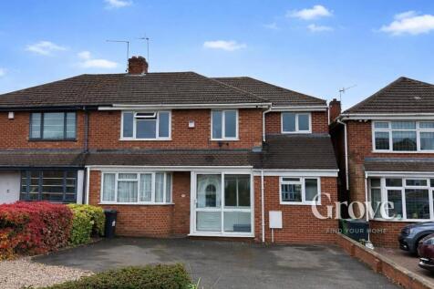 Carol Crescent Halesowen 2.jpg