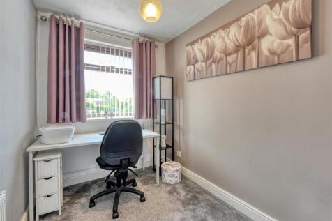 51 Sedgley Road-Bedroom 3.jpg