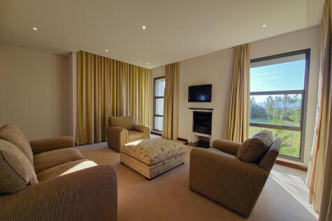 Ground floor Bedroom 2