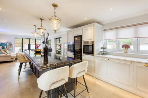 34 Post Office Road-kitchen1.jpg