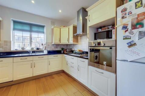 4_Kitchen-1.jpg