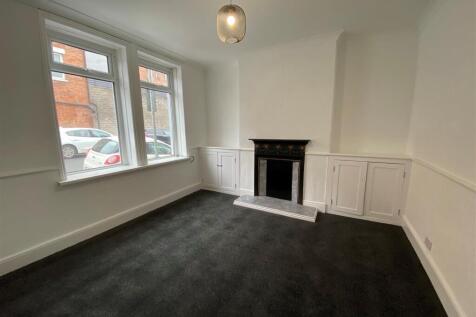 74 Queen Street - front reception room.jpg