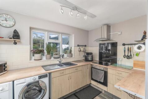 Yasna, Cropredy-11.jpg