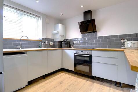 Cherry Avenue, Brentwood, CM13 photo 4