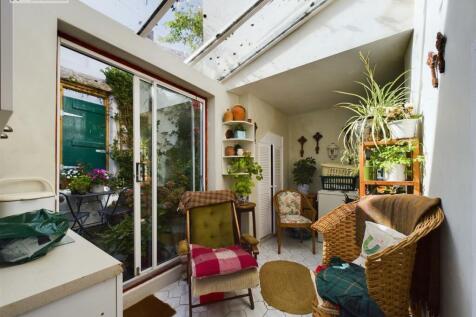 Garden roomUtility.jpg